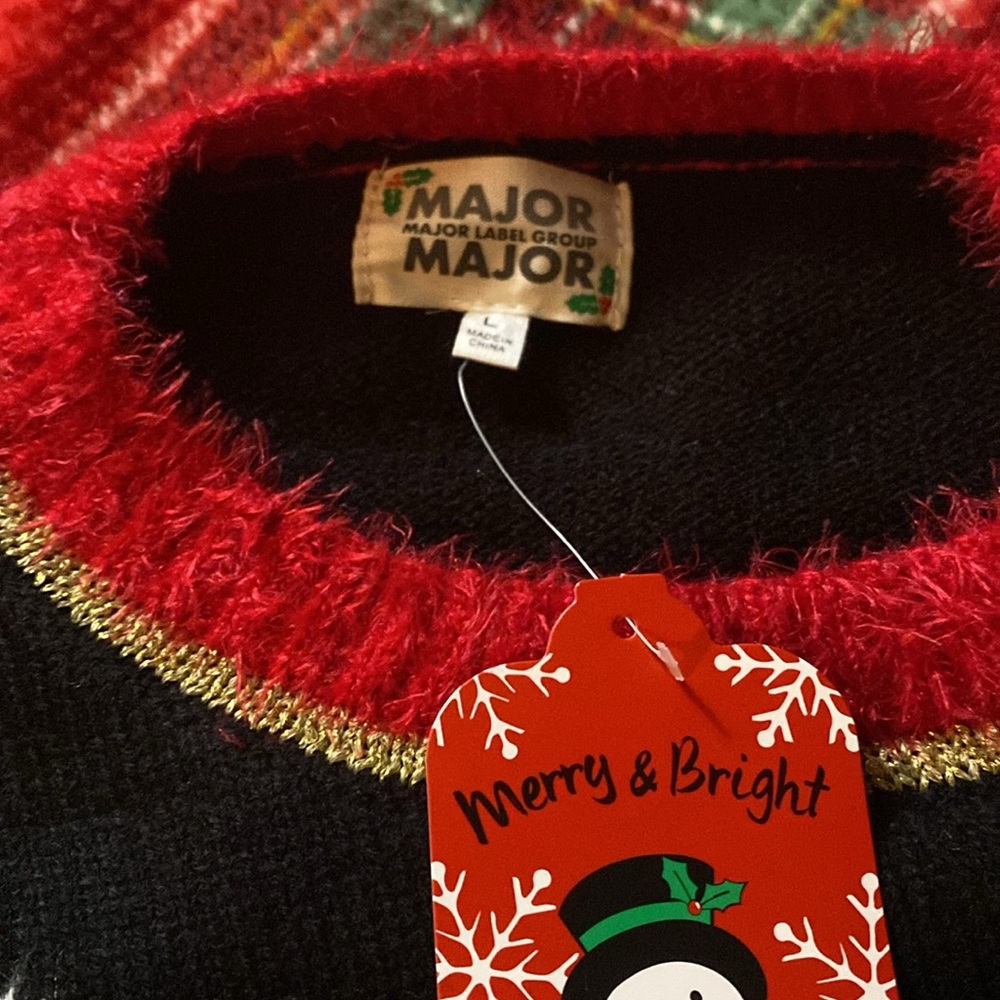 Sweater - Picture 3 of 7